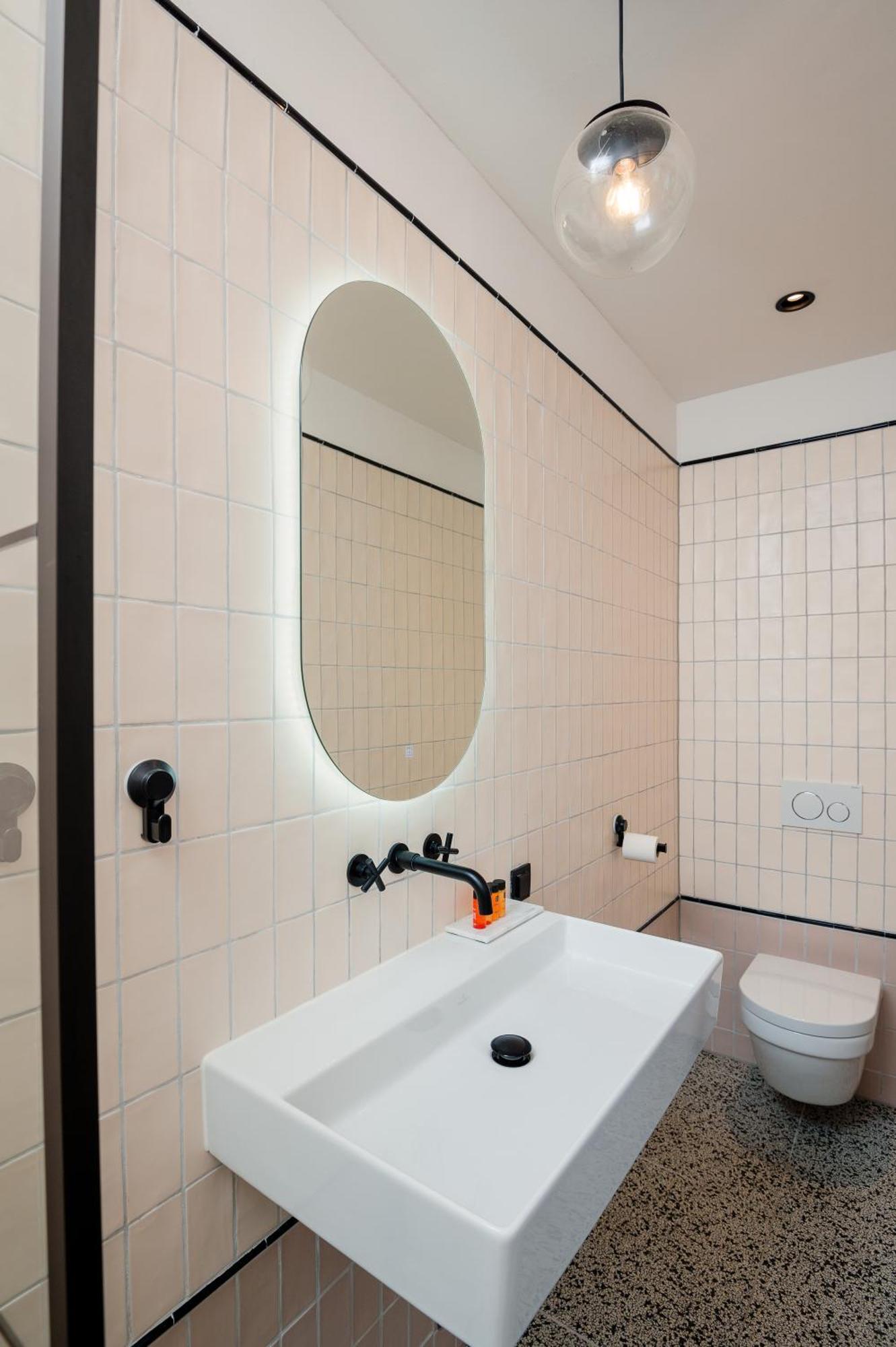 Mr.Lewis Rotterdam Hotel Екстериор снимка