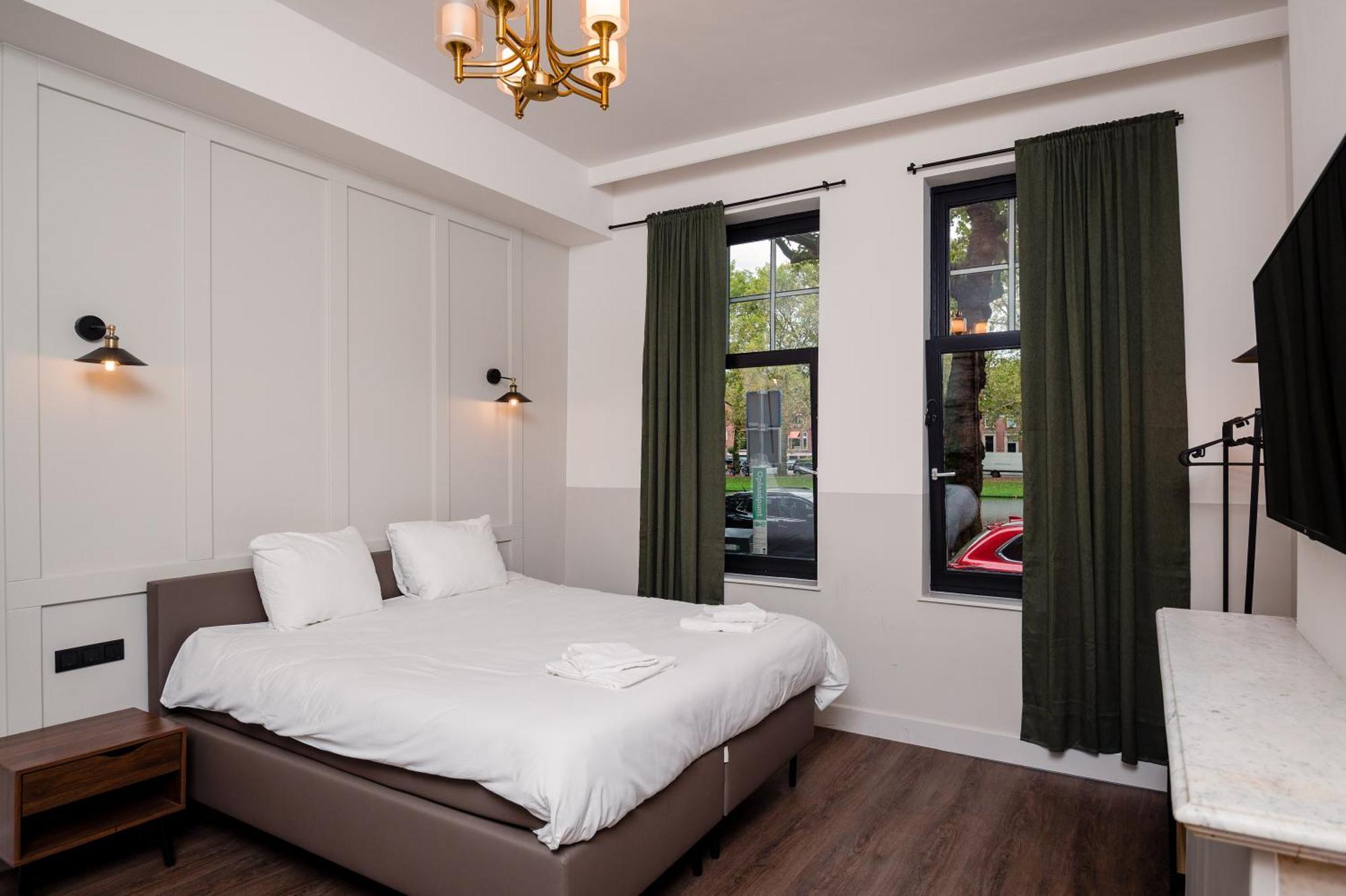 Mr.Lewis Rotterdam Hotel Екстериор снимка