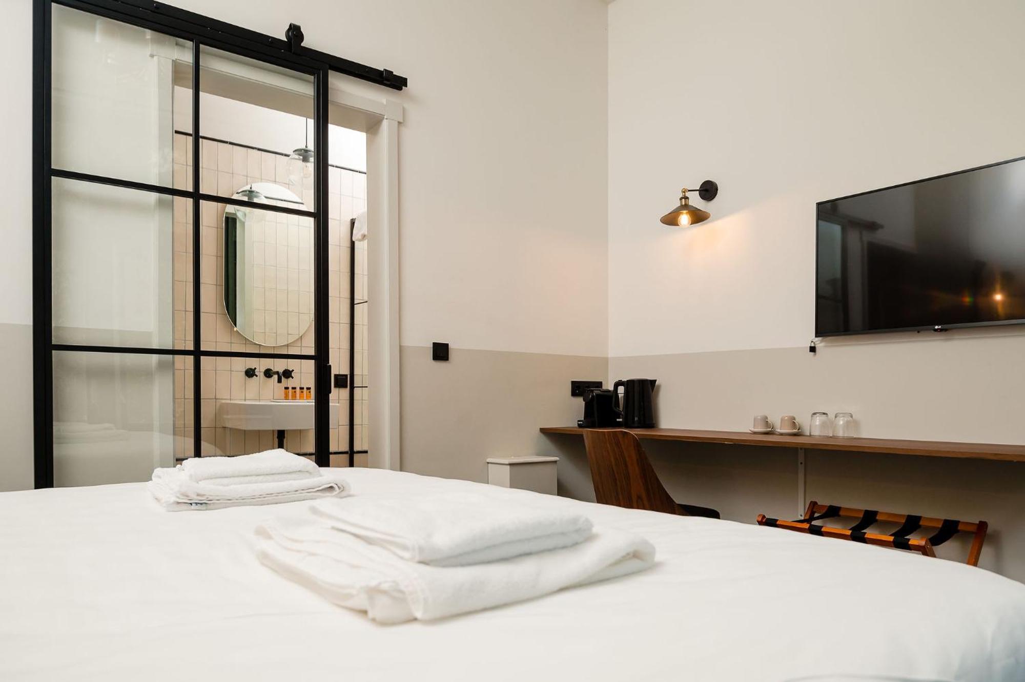 Mr.Lewis Rotterdam Hotel Екстериор снимка