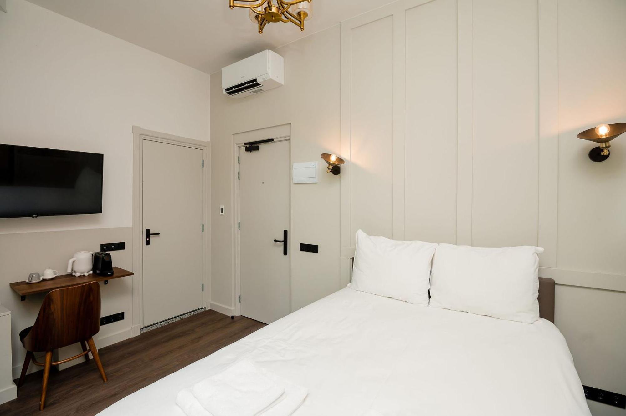 Mr.Lewis Rotterdam Hotel Екстериор снимка