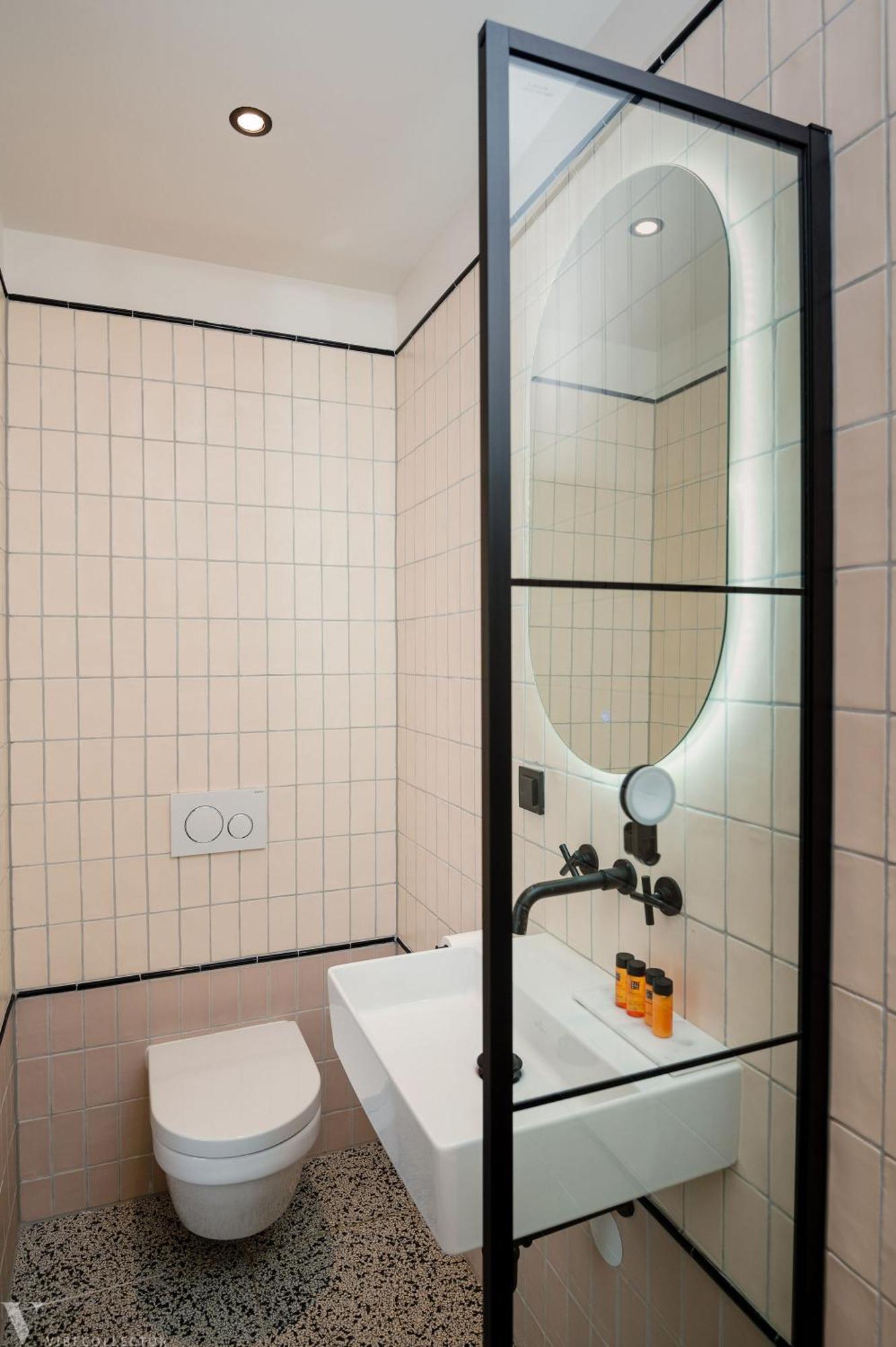 Mr.Lewis Rotterdam Hotel Екстериор снимка